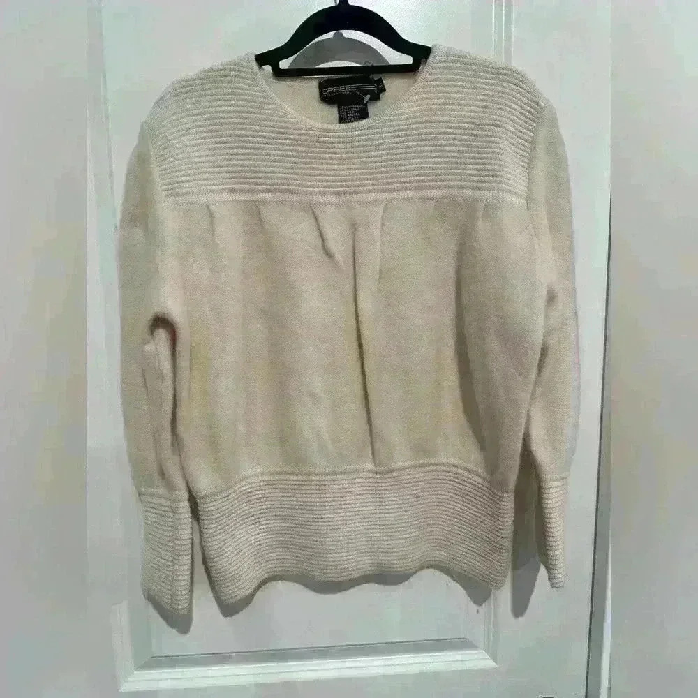 VINTAGE Spree International Beige Sweater Size Large
